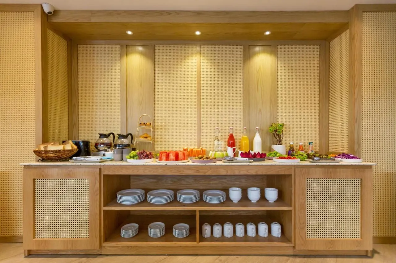 *** Aparthotel Sanayen Villa & Residences - Pool And Close Beach Da Nang Vietnam